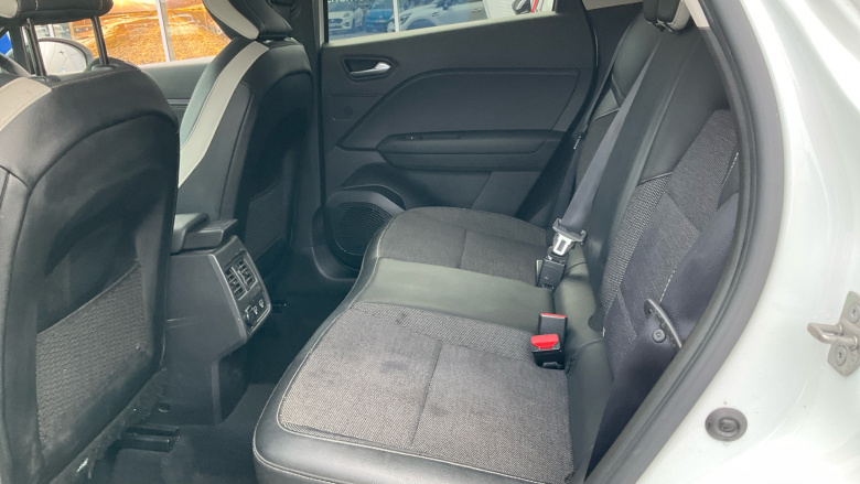 Renault Captur 1.3 Mild hybrid 140 Techno 5dr Petrol Hatchback